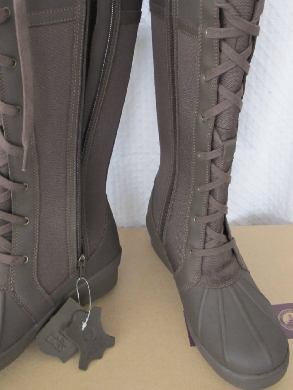 New in Box - Clarks Carima Pluma Boots